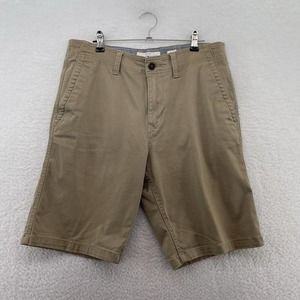 Lucky Brand Mens Shorts size 30 Bermuda Khaki classic chino pockets button front